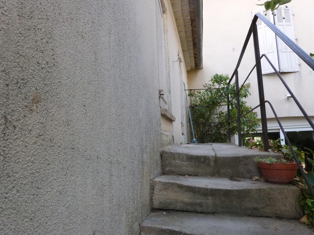 Petit Studio Le Pigeonnier A 5 Mn De Lourmarin Puyvert Екстериор снимка